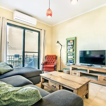 'feel@home' Retro Designer 30sec From Apartamento Xlendi