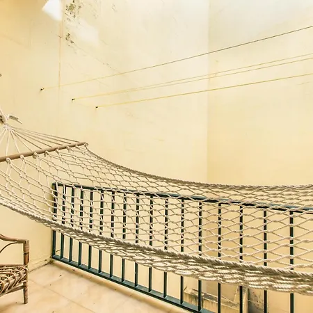 'feel@home' Retro Designer 30sec From *