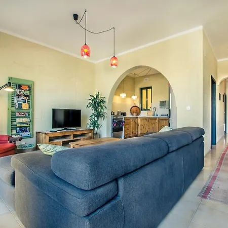 'feel@home' Retro Designer 30sec From Apartamento Xlendi