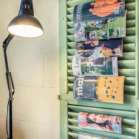 'feel@home' Retro Designer 30sec From דירה