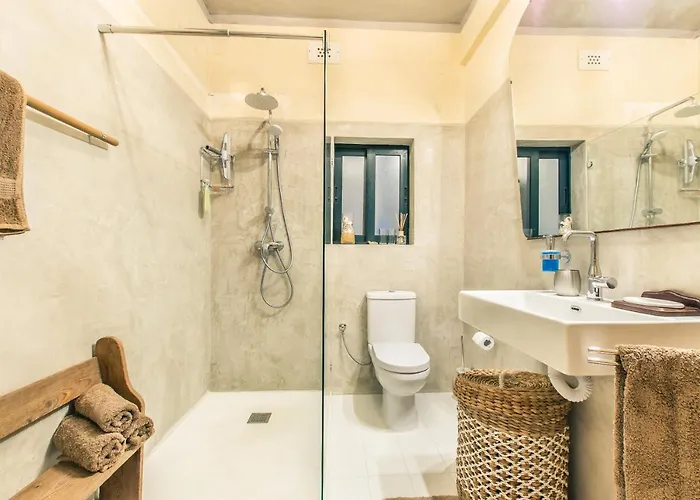 'feel@home' Retro Designer 30sec From アパート クレンディ