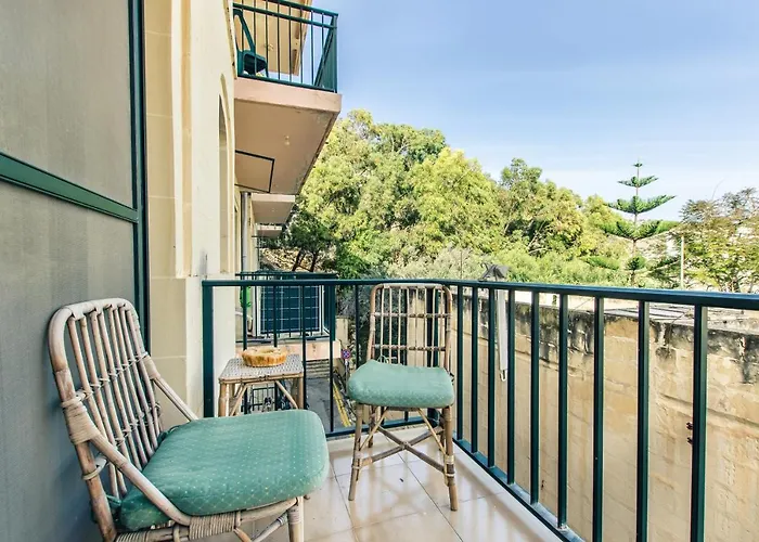 'feel@home' Retro Designer 30sec From *